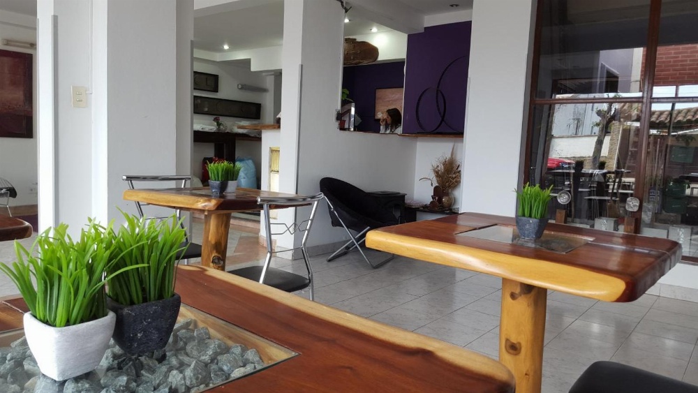 Hotel Iris Main image